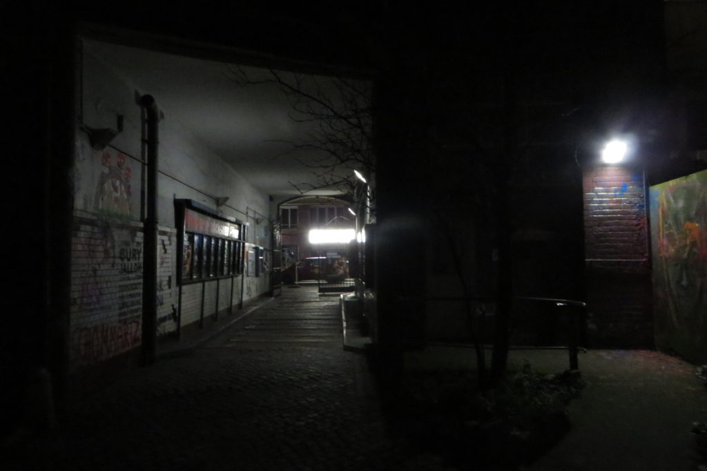 Schanzenhof nachts