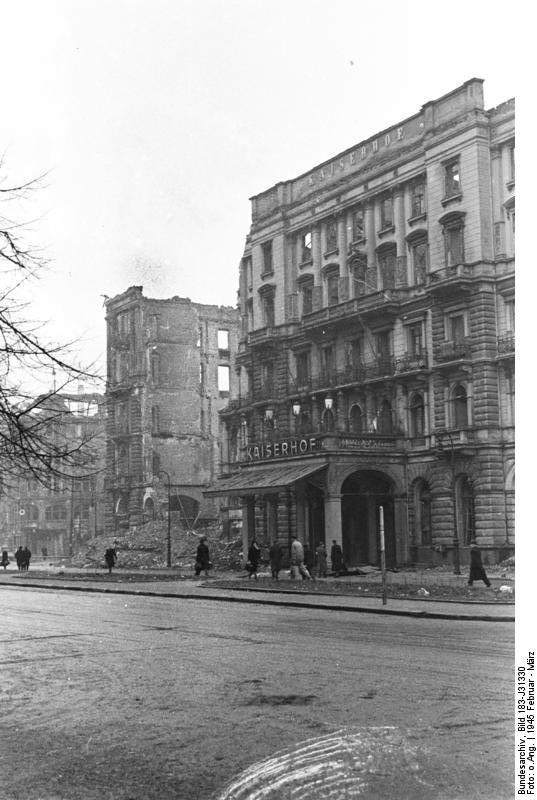 Kaiserhof 1945