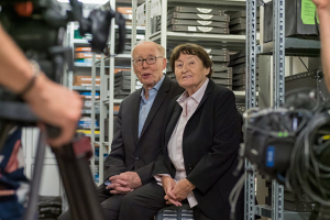 Ulrich und Erika Gregor im Filmlager der Freunde der Deutschen Kinemathek